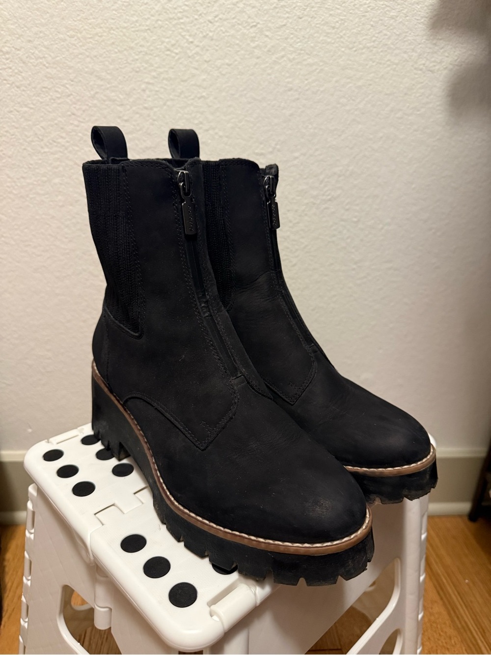 Blondo Black Chunky Chelsea Zip Ankle Boots